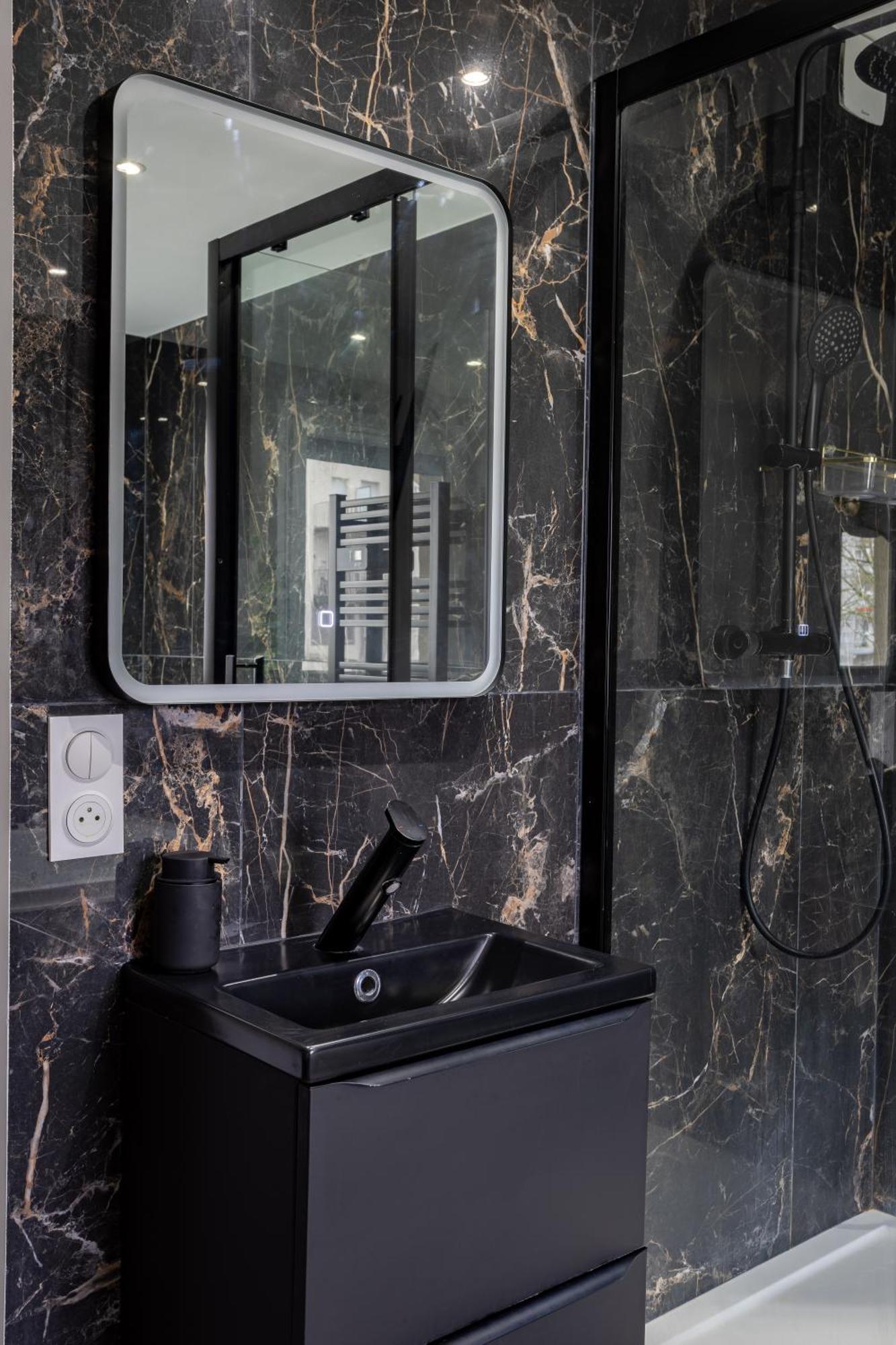 Evasion Romantique Avec Jacuzzi Savigny-le-Temple Exterior foto